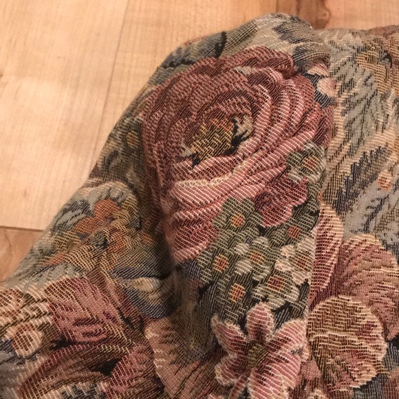 Vintage floral jacket. - Picture 11 of 13